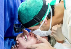 国外生孩子视频,跟随镜头见证跨国宝宝的诞生之旅